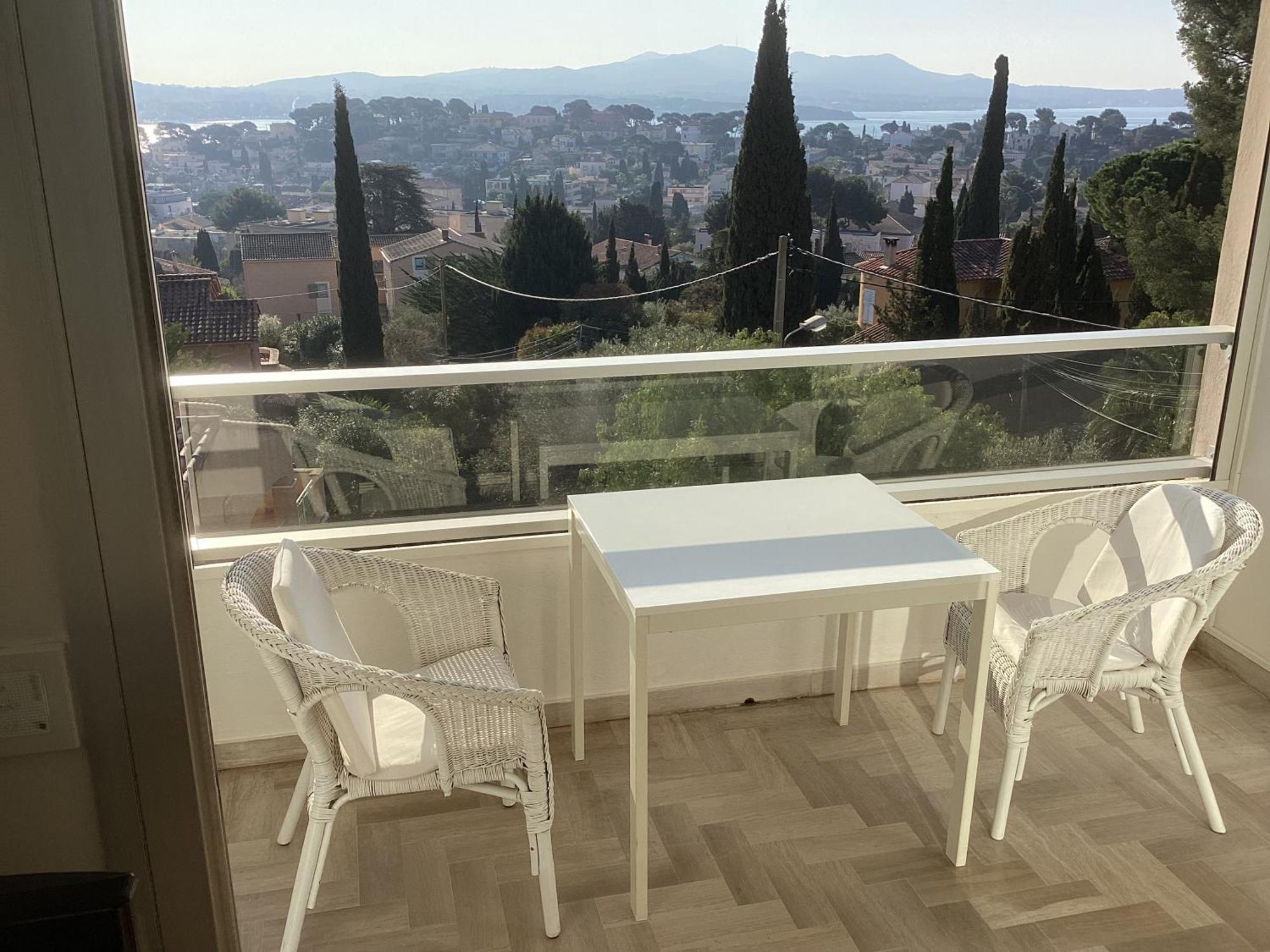Hauts De Portissol 50 M2 Terrasse 12 M2 Vue Mer Sanary-sur-Mer Exterior photo